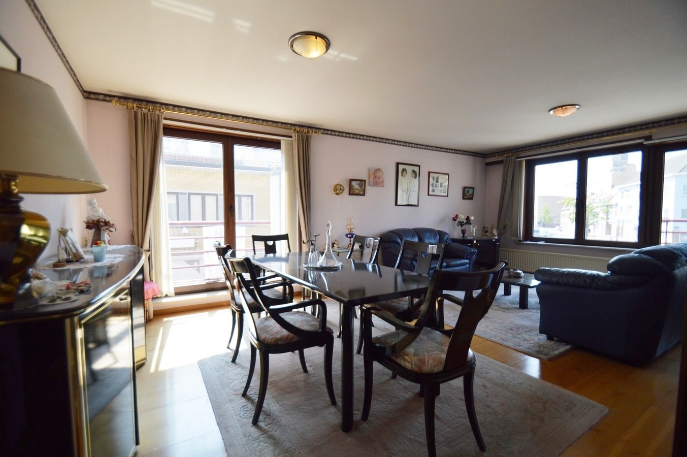 Lichtrijk hoekappartement vlakbij het centrum - Heist 