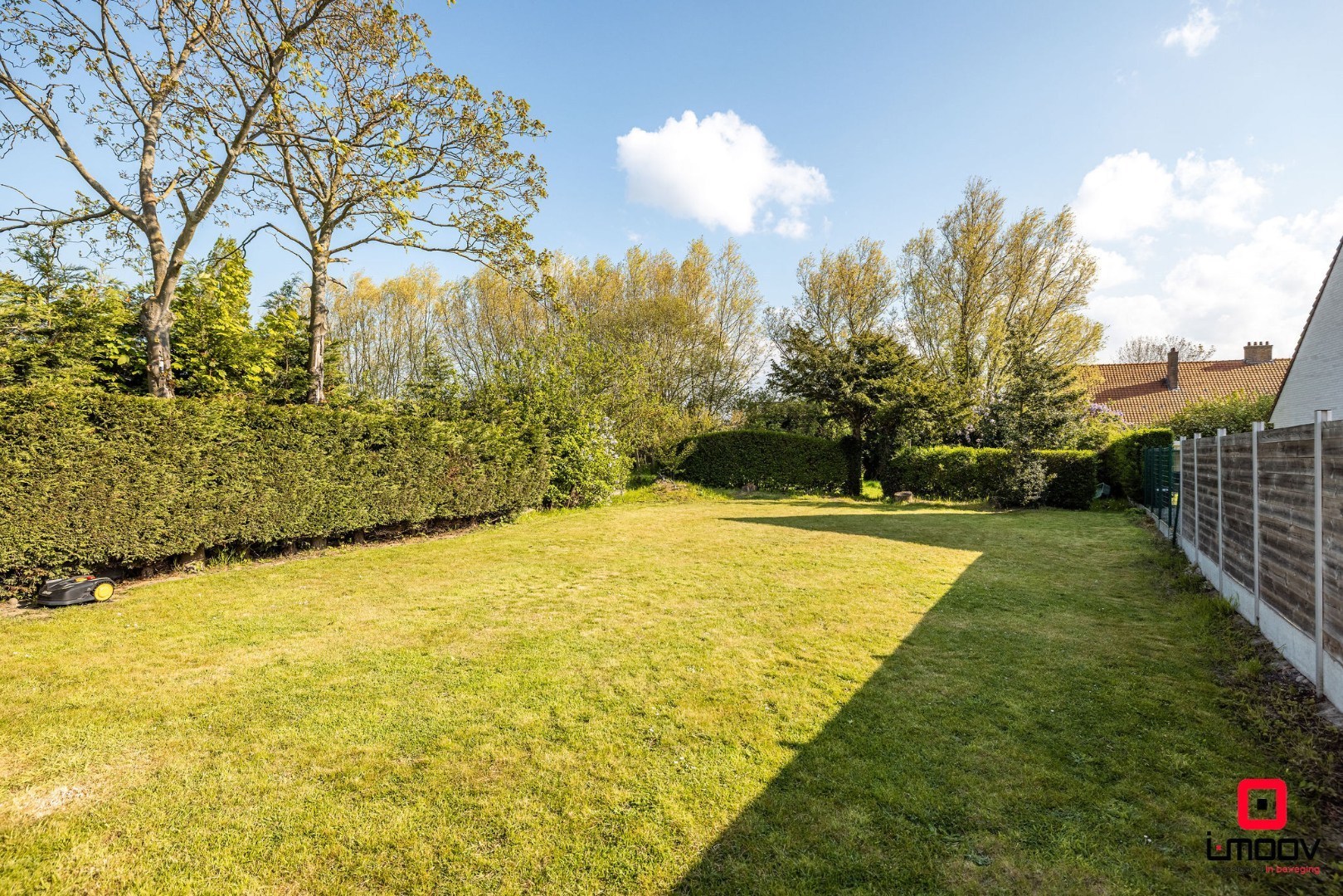 Authentieke woning met zonnige tuin en garage op gegeerde ligging te Knokke 