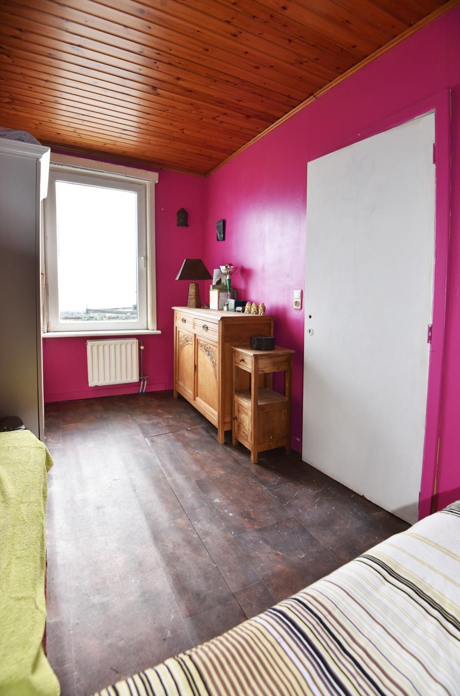 Rijwoning met 2 slpks &amp; terras op 10 min. fietsen van Gent-centrum, op wandelafstand van Mariakerke-centrum 