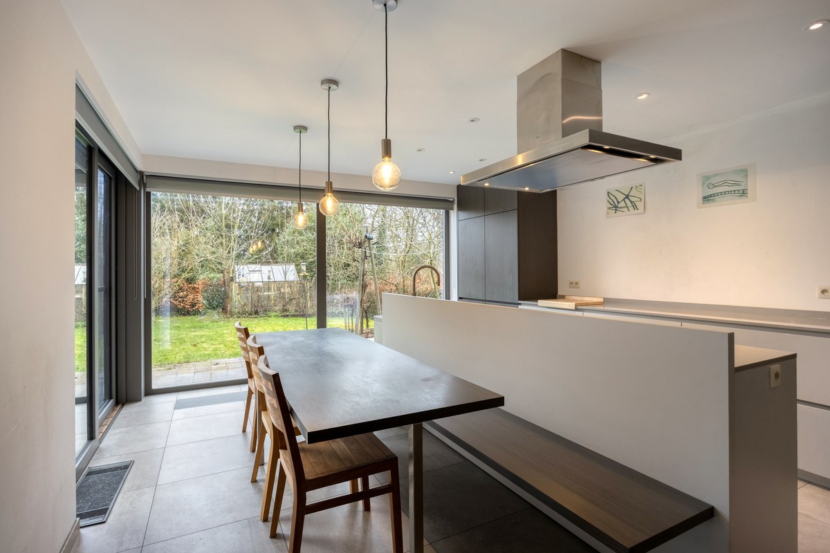 Ruime gerenoveerde villa met 5 slaapkamers en 2 badkamers, tuin en garage in Kessel-Lo, EPC-waarde 285 kWh/m² 
