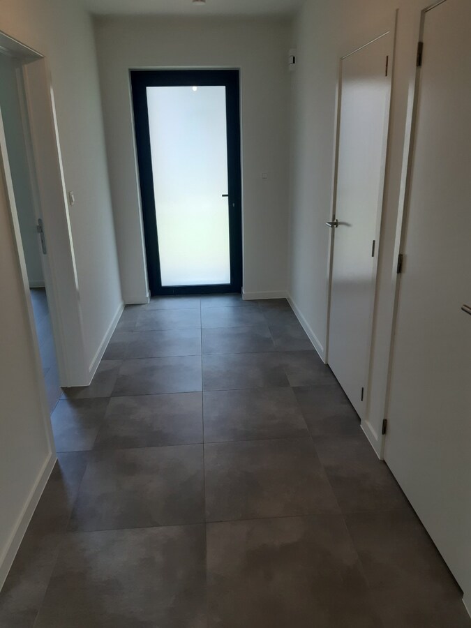 Gelijkvloers 2 slpk-appartement in Wortegem-Petegem. 