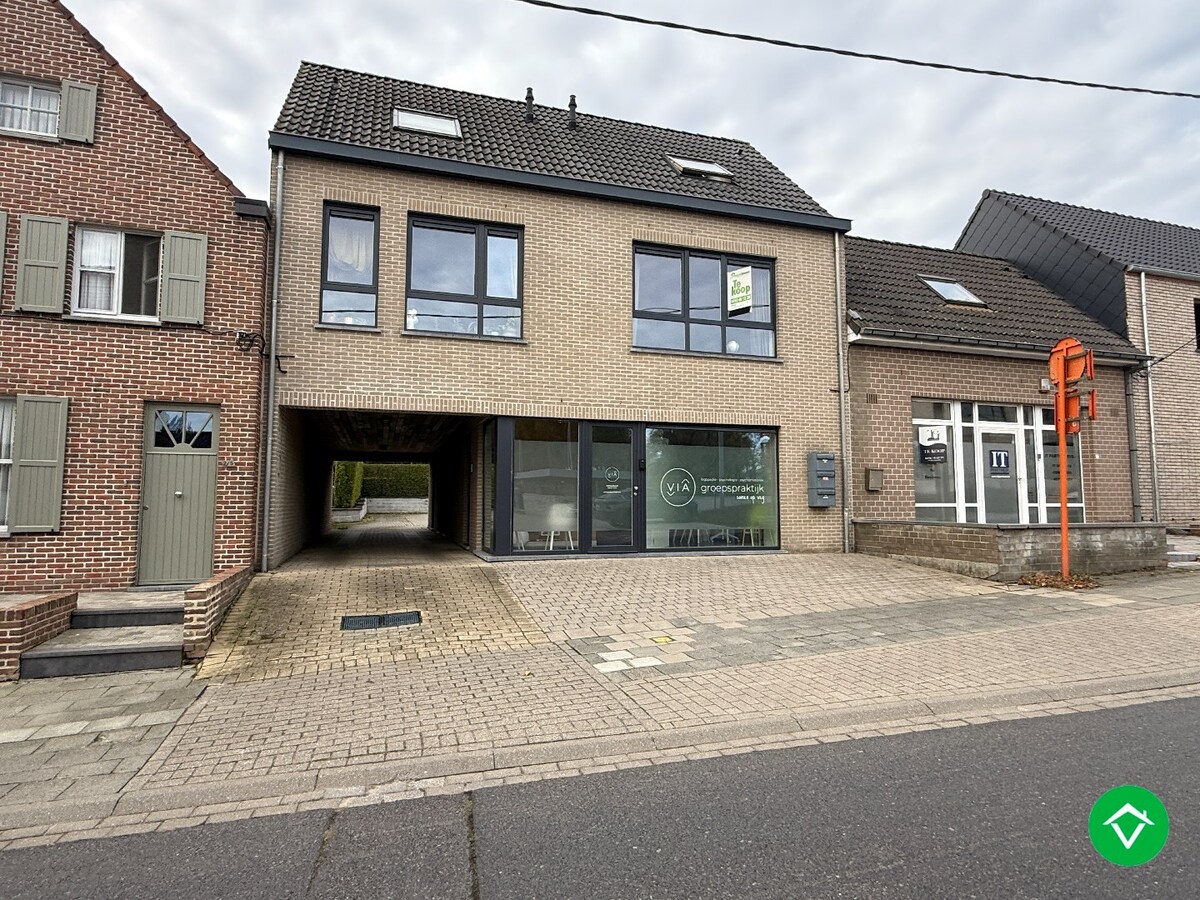 Duplexappartement met twee slaapkamers, zonneterras en parking te Moorslede 