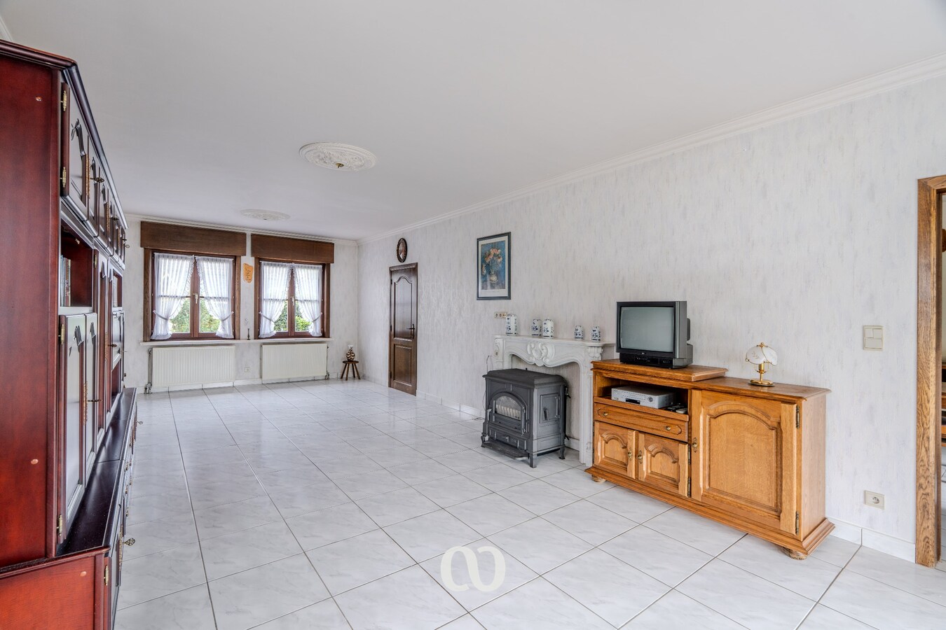 Open bebouwing met mogelijkheid tot 5 slaapkamers 