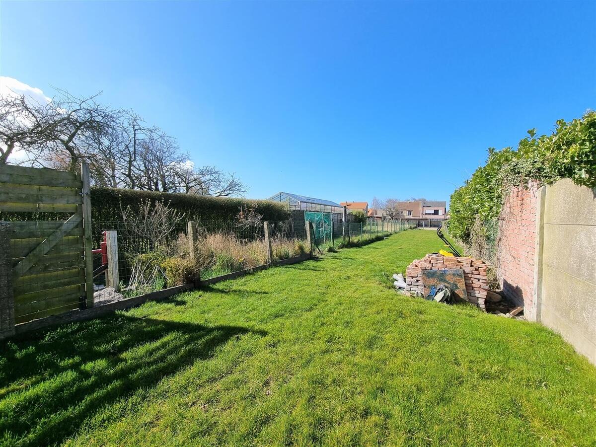 Knap gerenoveerde woning met grote tuin en oprit - Dudzele 