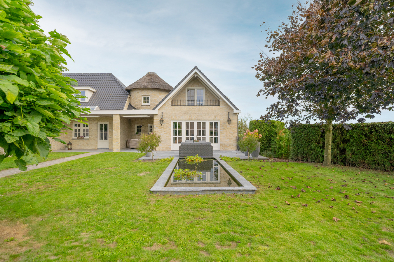Stunning equestrian estate on approximately 3.5 ha/8.65 acres in Poppel 