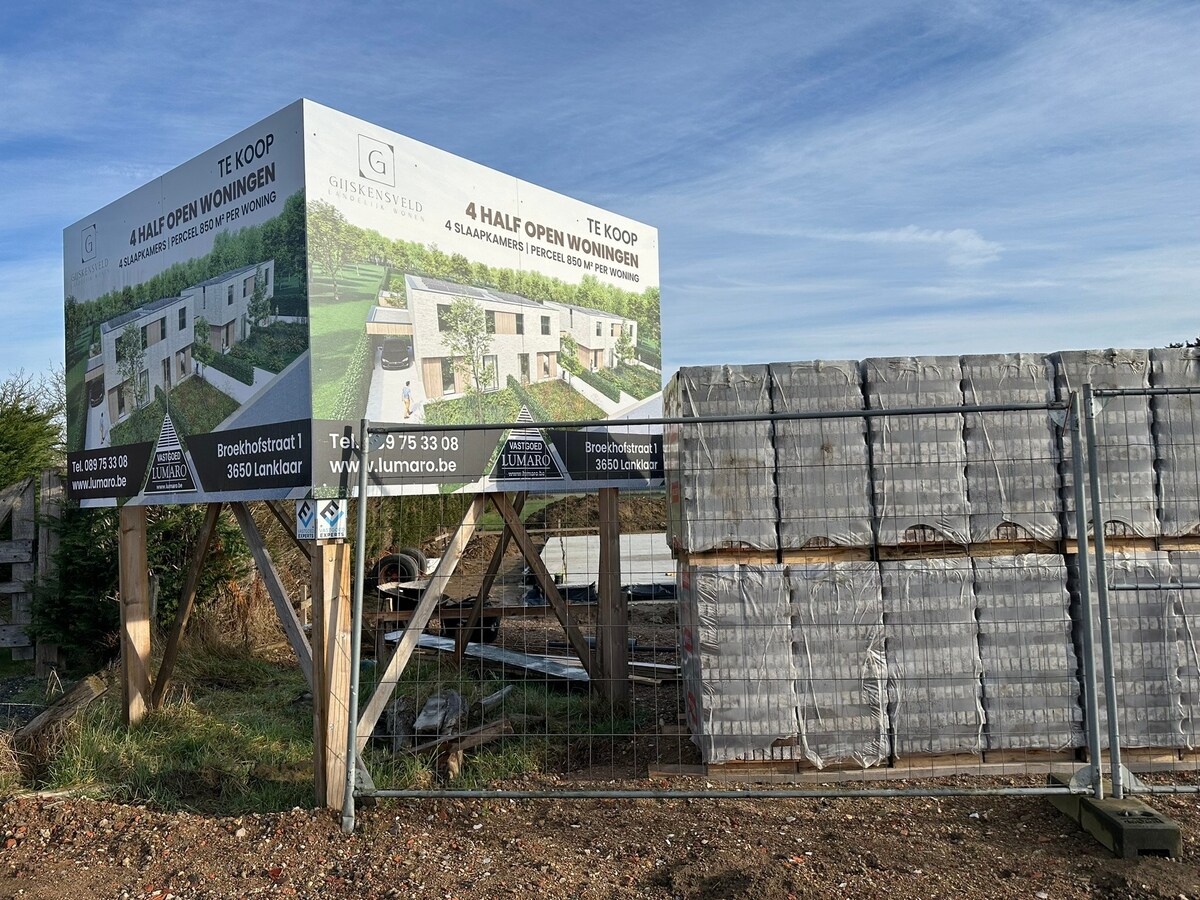 Schitterend gelegen nieuwbouw woning met 4 slaapkamers 