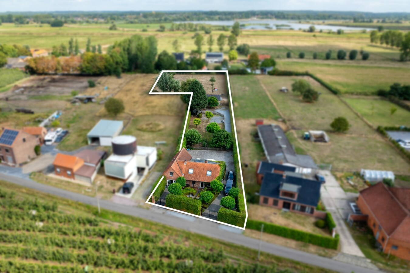 Quietly located house with a meadow of approximately 55 acres in Herk-de-Stad 