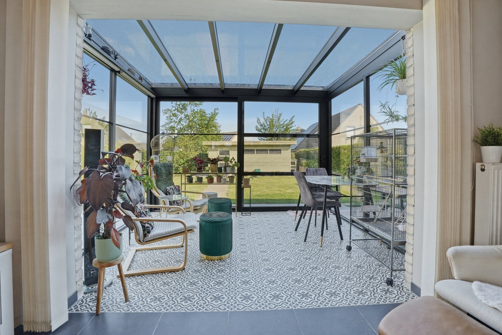 Energiezuinige halfopen bebouwing op toplocatie op 446 m² in Diksmuide. 