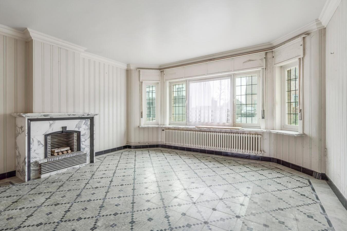 Rustige gelegen open bebouwing met bouwgrond op 1780 m² te Koekelare 