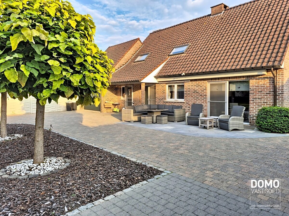 Warme gezinswoning met prachtige tuin in hartje Kortessem 