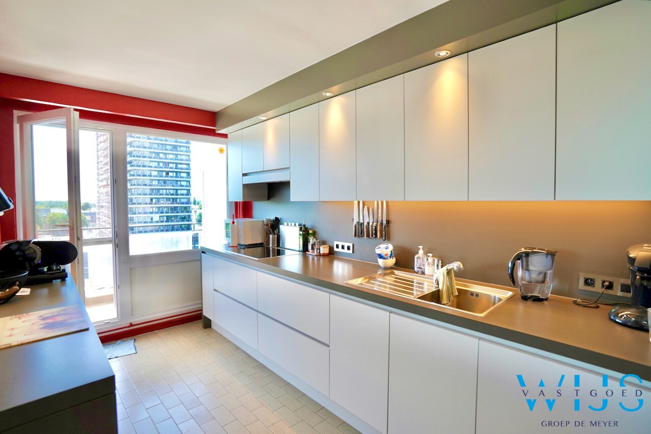 Instapklaar lichtrijk appartement te GENT 