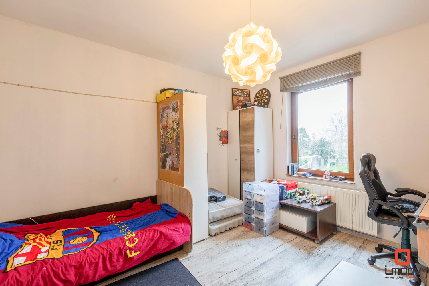 Recent gerenoveerde woning met garage en tuin 