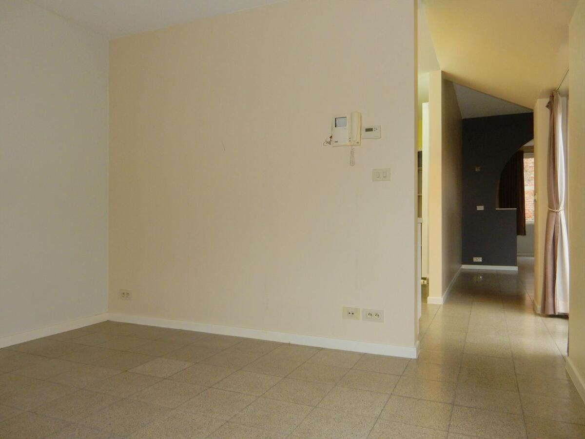 Gelijkvloers appartement met tuin in centrum Jabbeke 