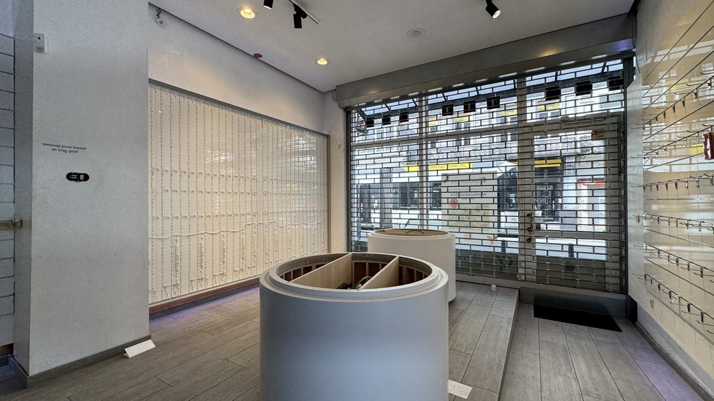 Handelsruimte te huur in herenwoning aan 't Zuid in Gent