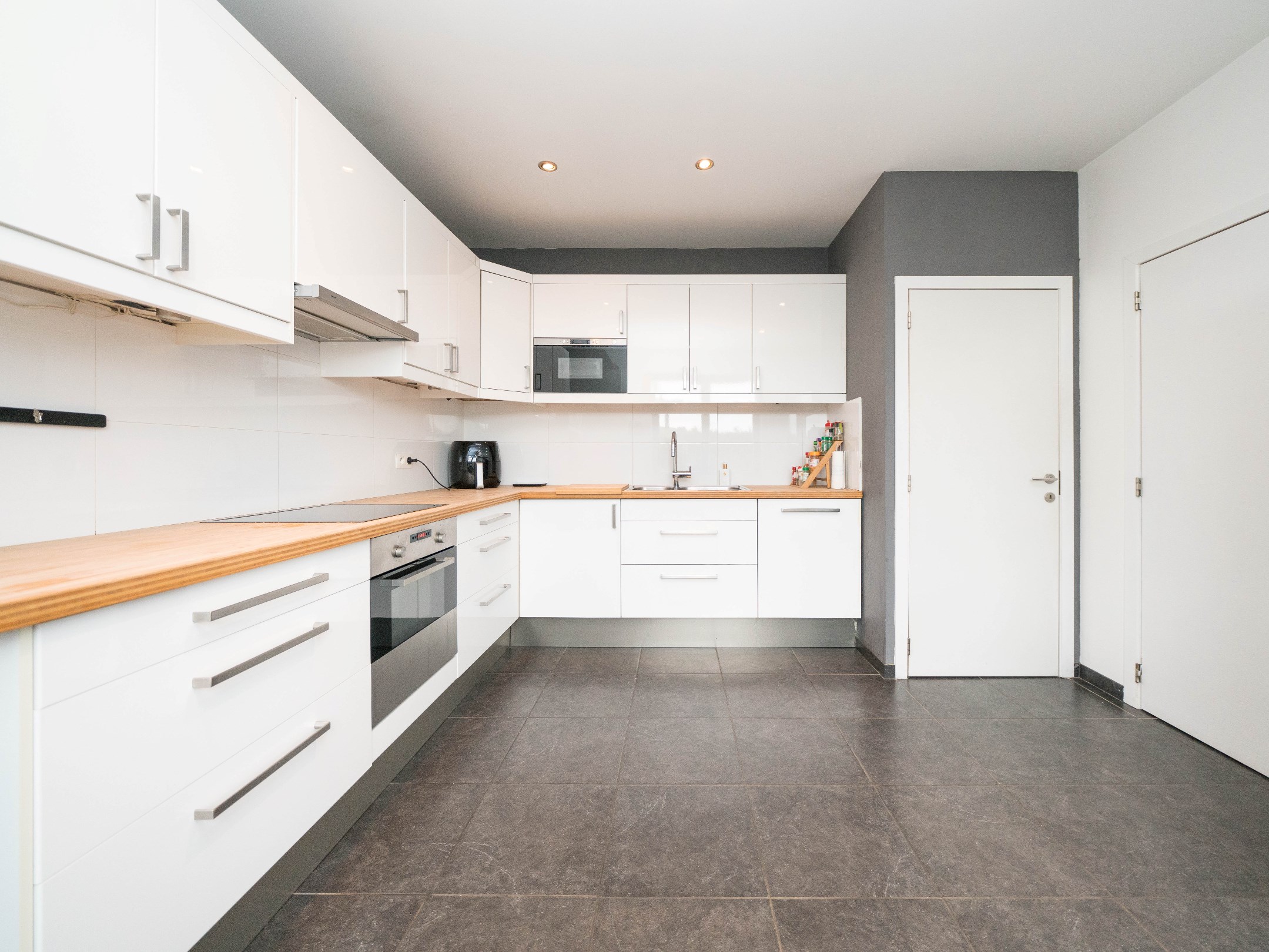 Gerenoveerde woning met grote tuin 