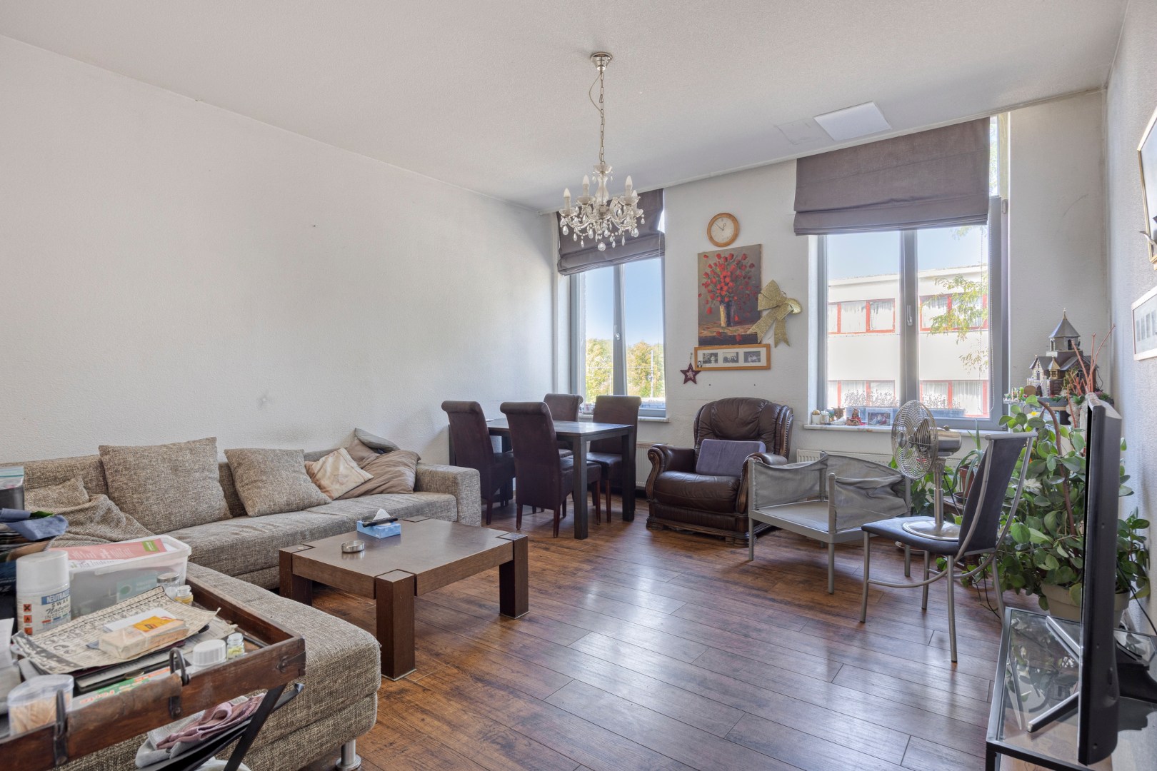 Handelshuis met horecazaak, 2 appartementen en luxueuze loft op toplocatie in Leopoldsburg 
