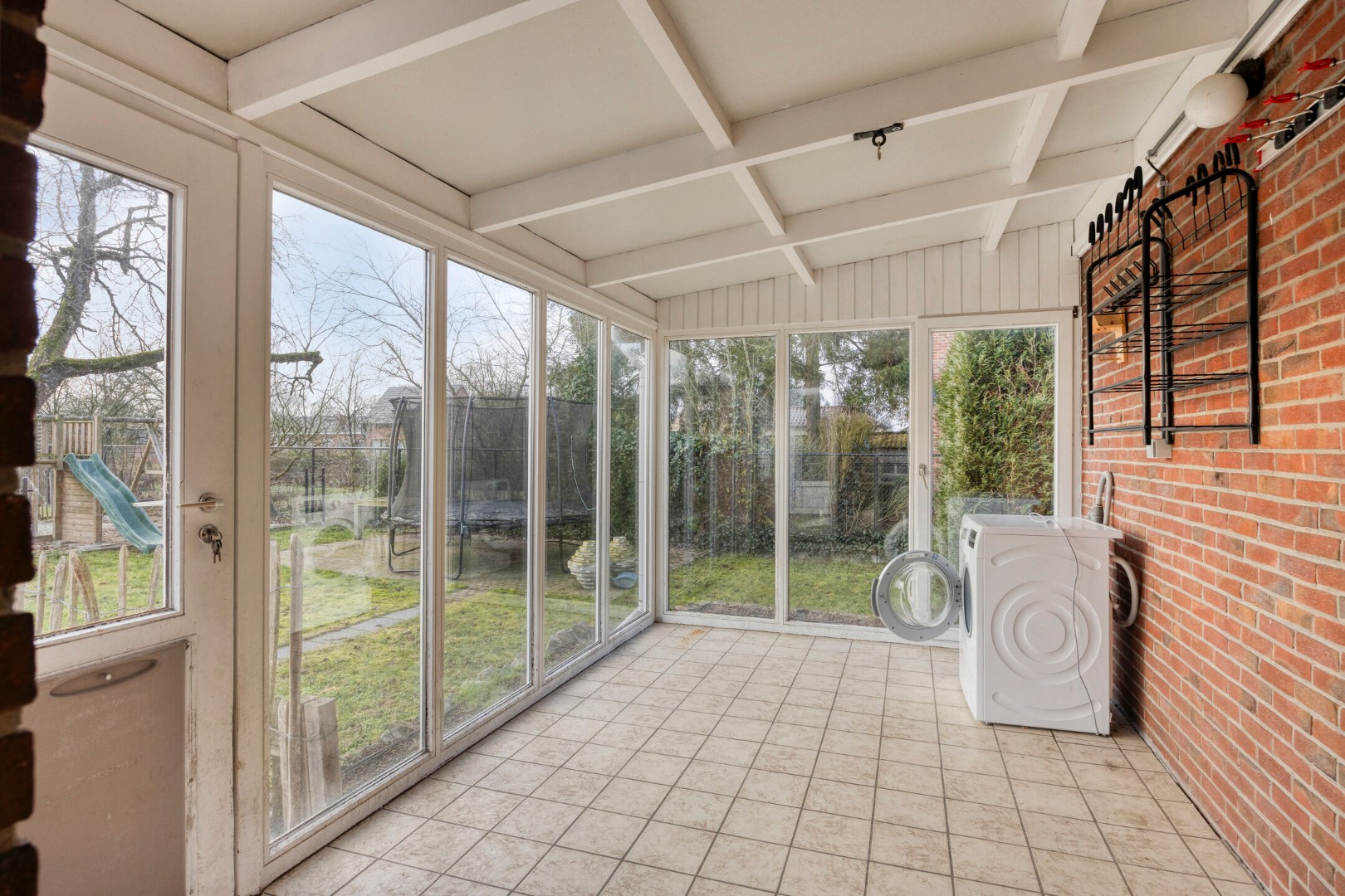 Charmante, instapklare gezinswoning met 4 slpk. op 18a 74ca in Lommel-Kerkhoven 