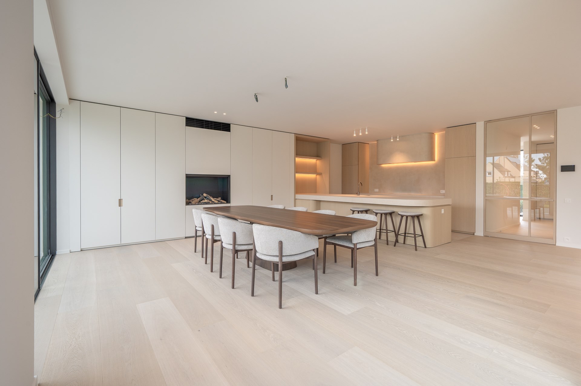 Luxueuze volledig afgewerkte nieuwbouwvilla gelegen aan de rand van het Zoute. 