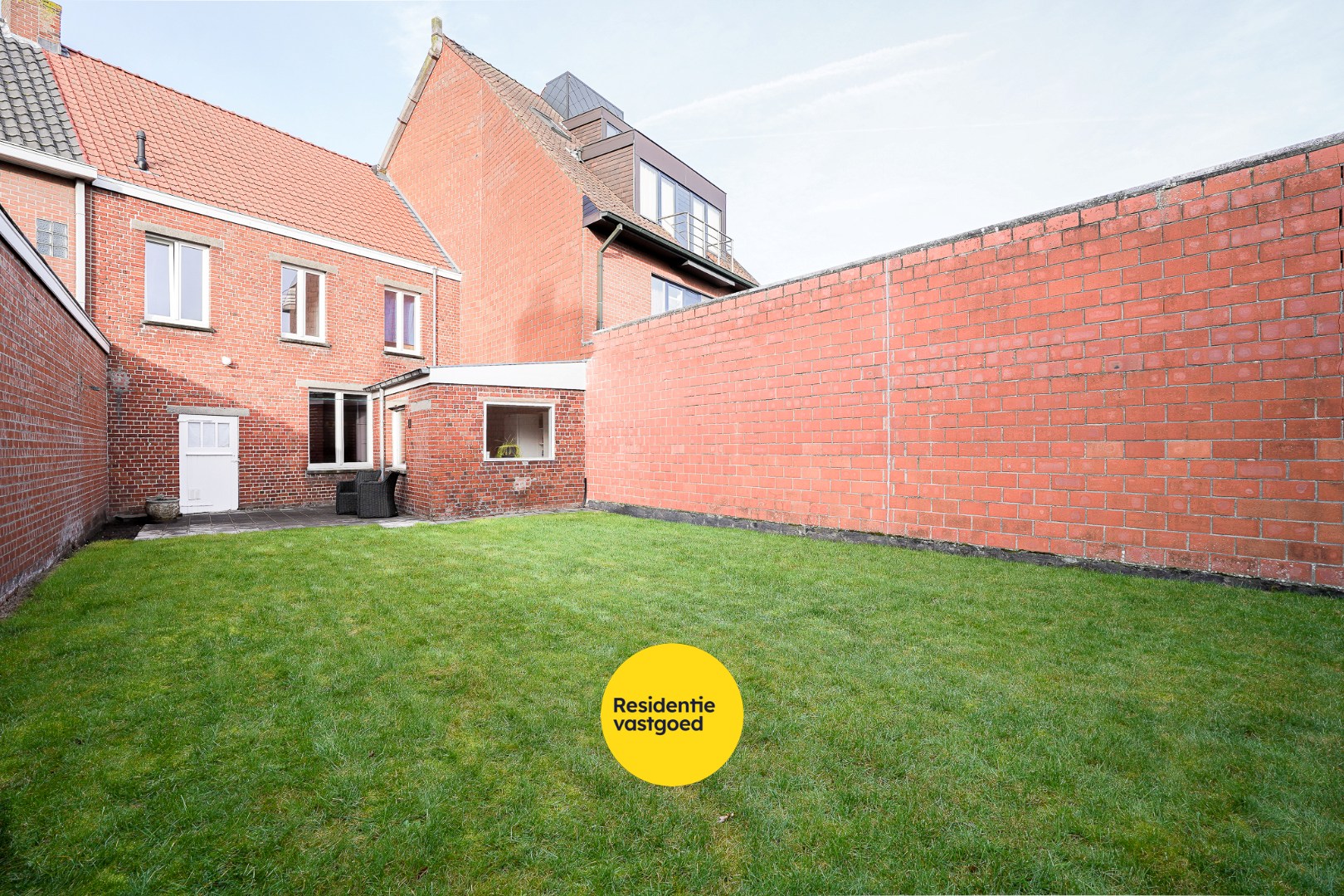 Zeer mooi onderhouden woning in het centrum van Aartrijke 