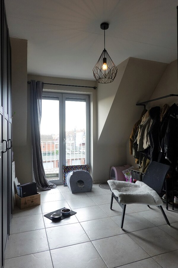 Lichtrijk duplexappartement in het hartje van Lichtervelde 