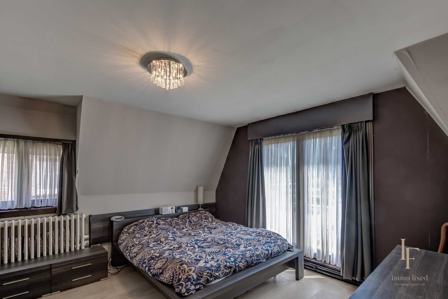 Ruime villa met 4 slaapkamers – renovatieproject met potentieel! 