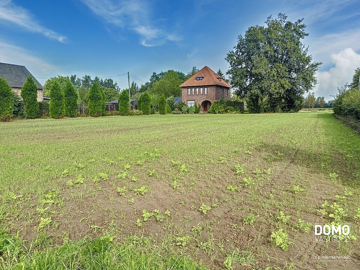 Rustig gelegen woning in het groen te Stevoort met tal van mogelijkheden. 