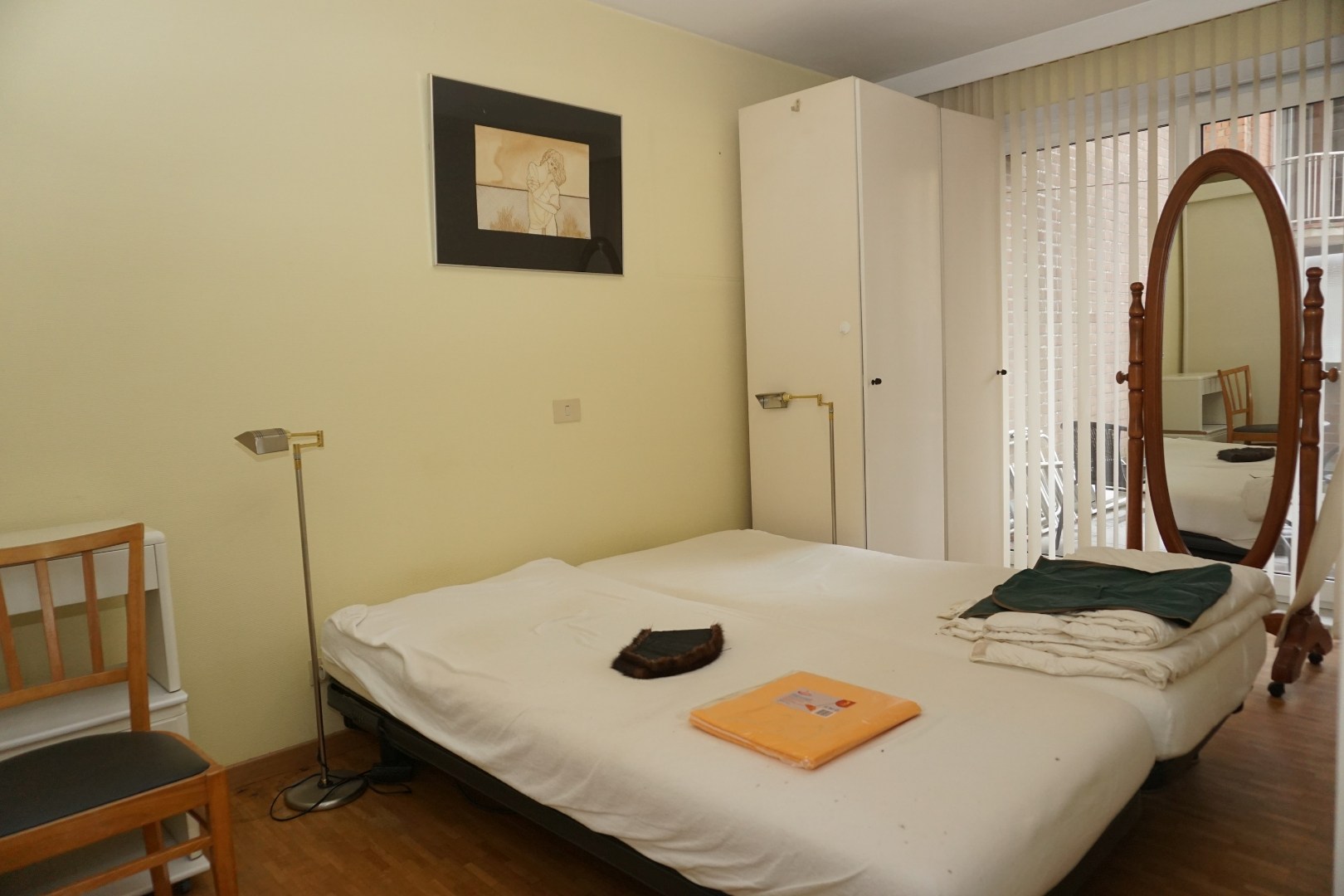RUIM APPARTEMENT MET ZONNIGE TERRASSEN OP TOPLIGGING 