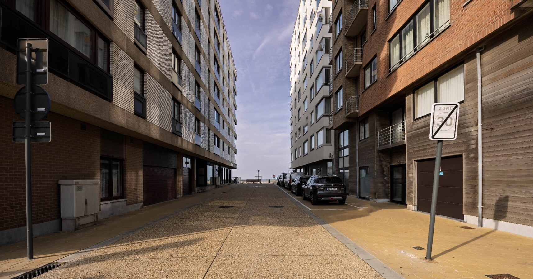 Uitzonderlijk hoekappartement met zijdelings zeezicht 