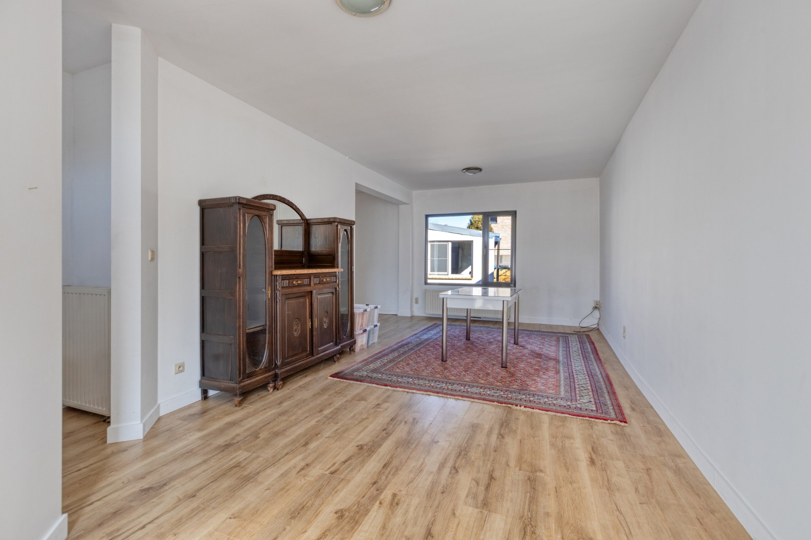 Ruime gezinswoning met 3 slpk. en ruimte voor bijberoep in Mol-Sluis 