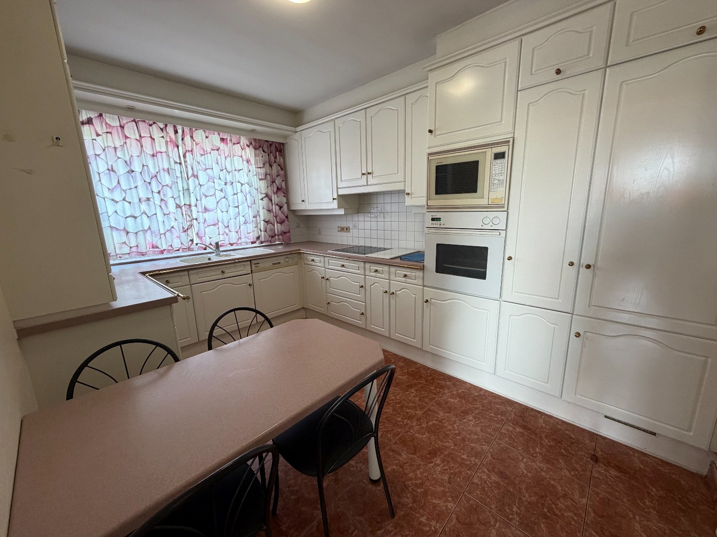 Gezellig appartement met twee slaapkamers te huur dichtbij het centrum van Beringen 