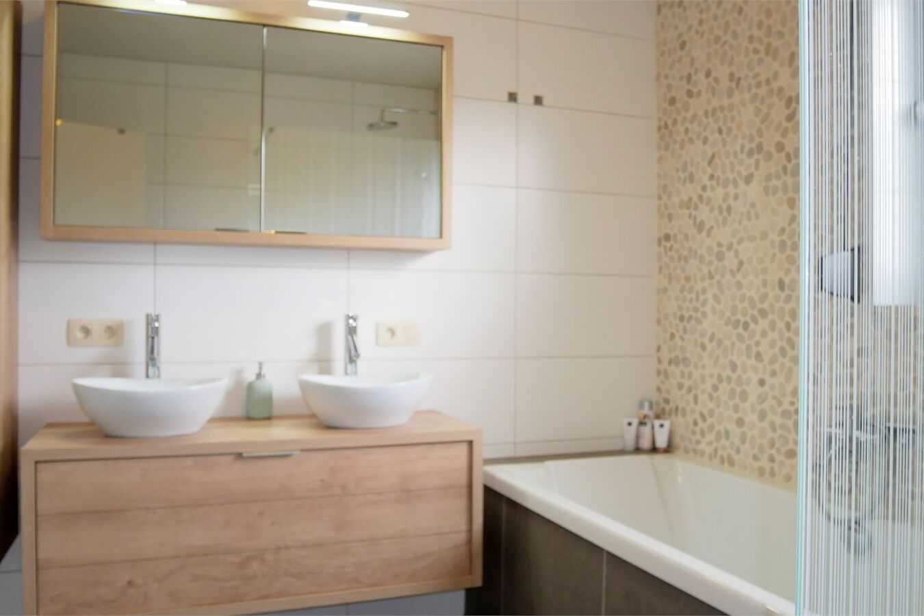 Comfortabele, energiezuinige bungalow op 897 m². 