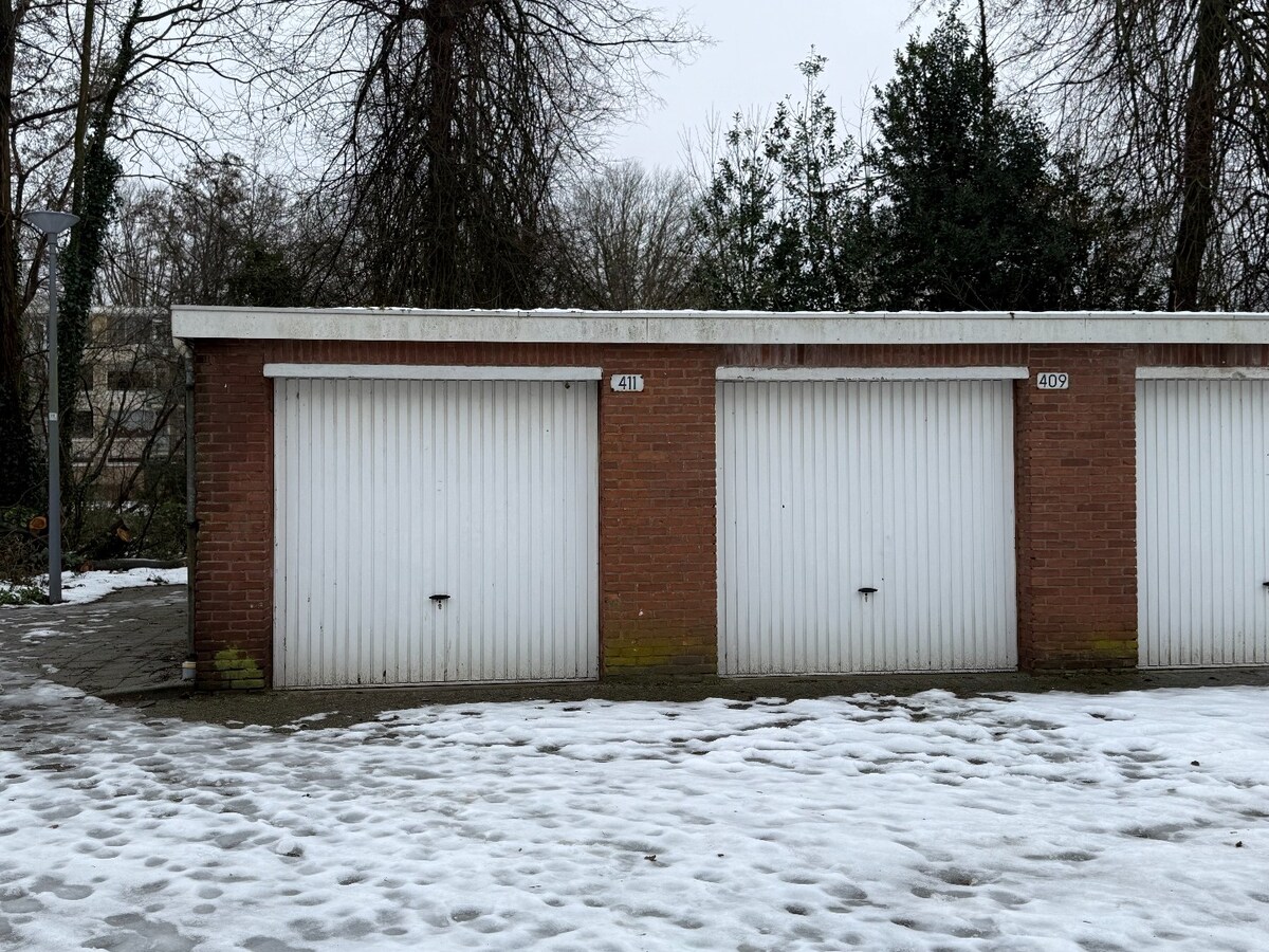 Te koop | onder bod garagebox - Rotterdam