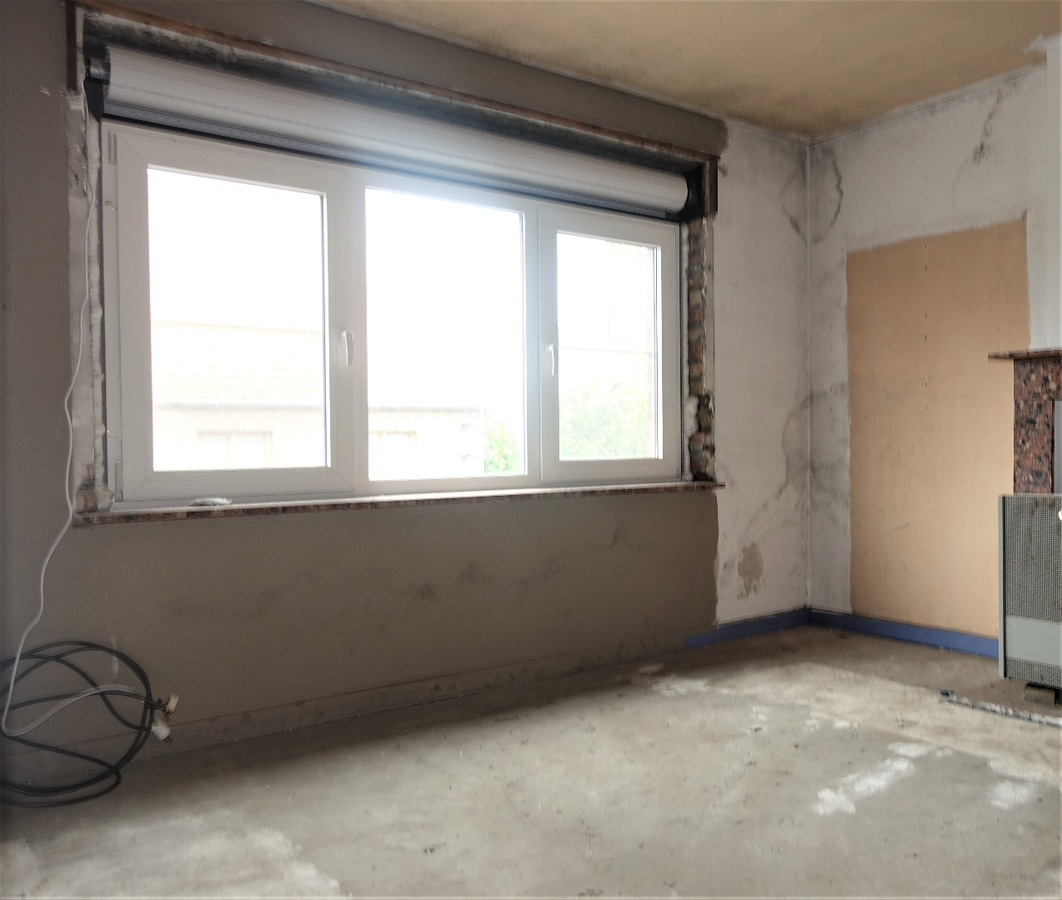 Renovatiewoning in het centrum van Eernegem 