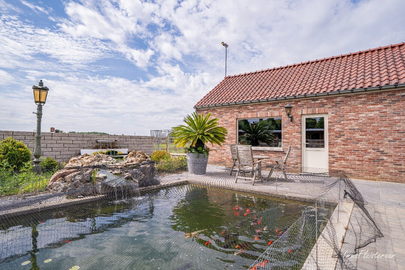 Woning met paardenstallen en loods op ca. 50 are te Rillaar 