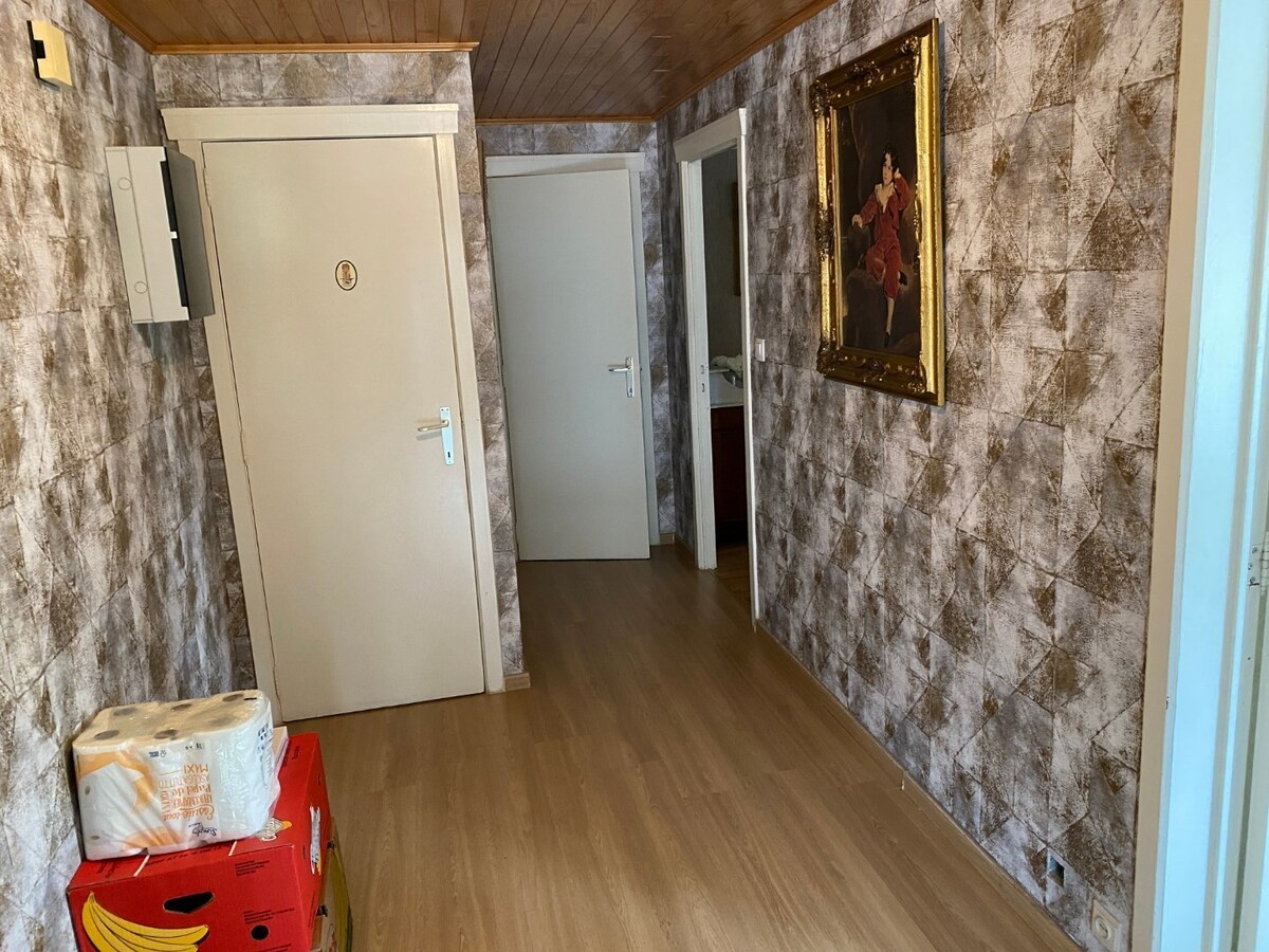 Ruim en lichtrijk appartement. 