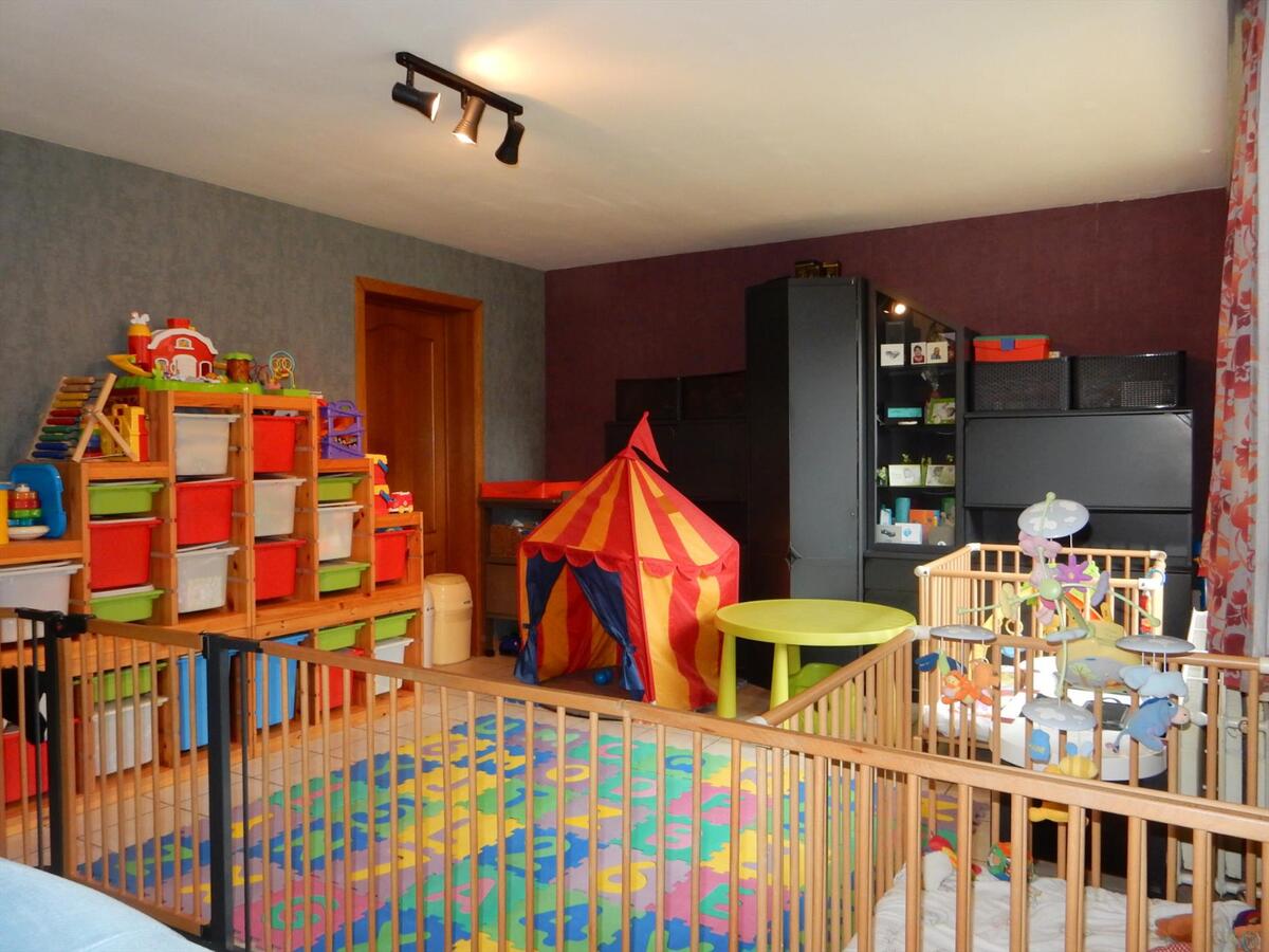 Ruime woning in centrum Jabbeke 