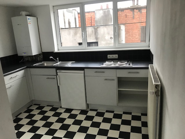 KNUS EN GEZELLIG  1 SLAAPKAMER APPARTEMENT DICHT BIJ WINKELS TE WILRIJK 