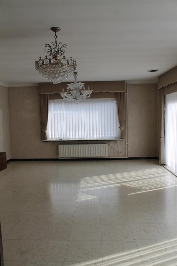 Charmante halfopen woning met 2 slaapkamers 