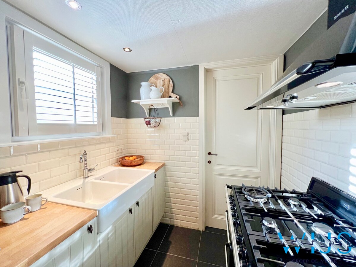 Prachtige gezinswoning op een rustige locatie ! 