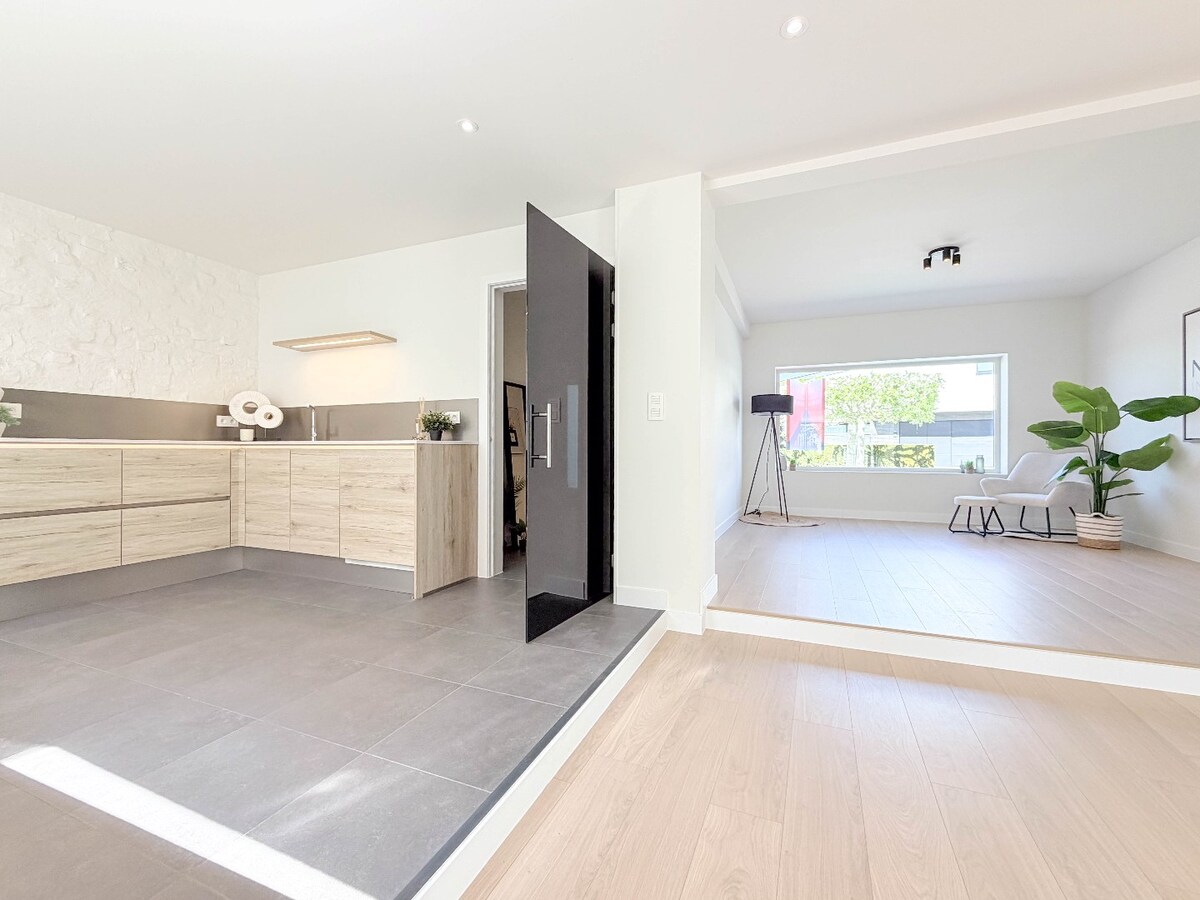 Prachtige ruime woning met grote zonnige tuin !    **** NONO INSPIRED **** 
