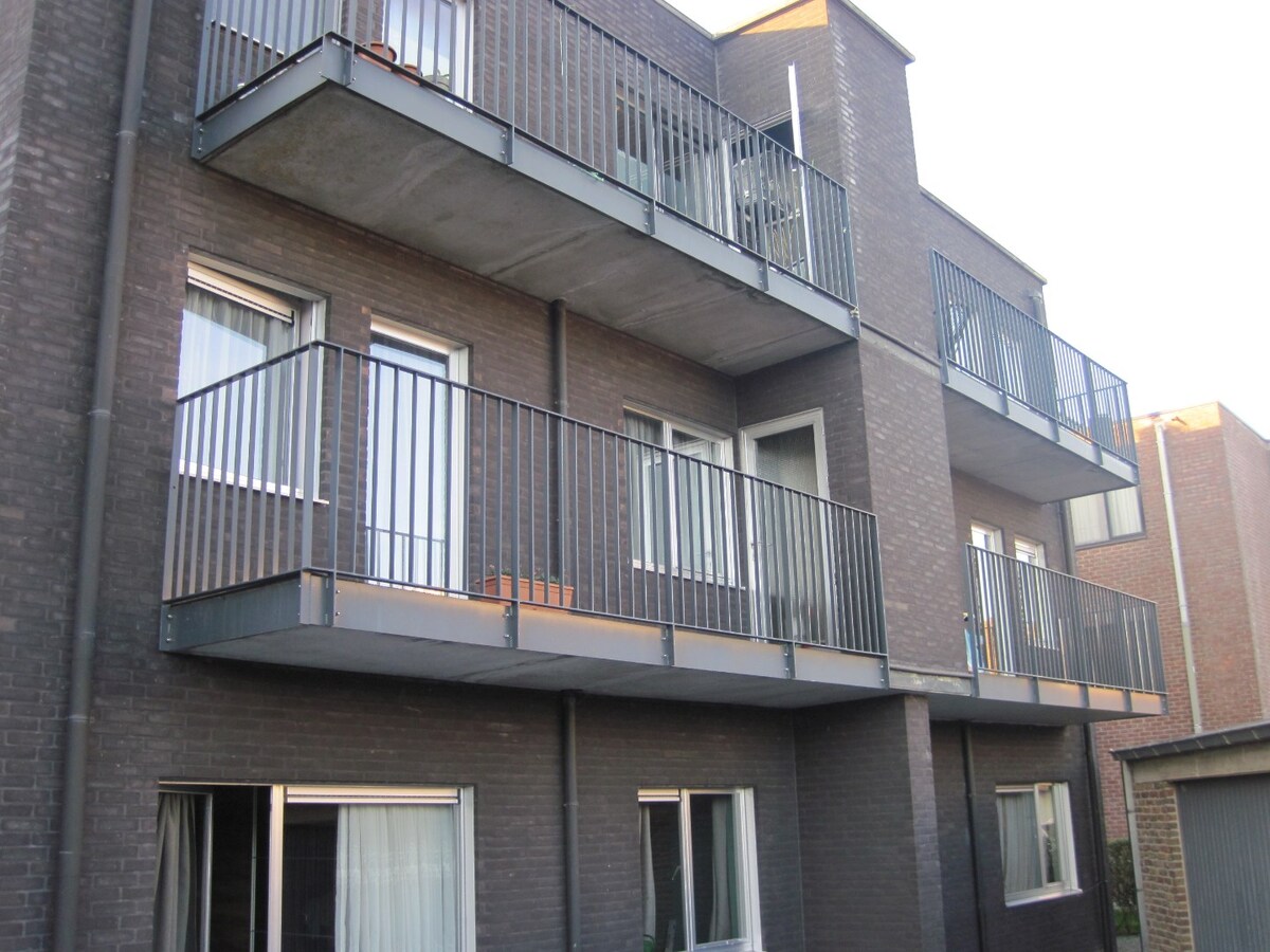 Ruim wonen in een kleinschalige residentie. 