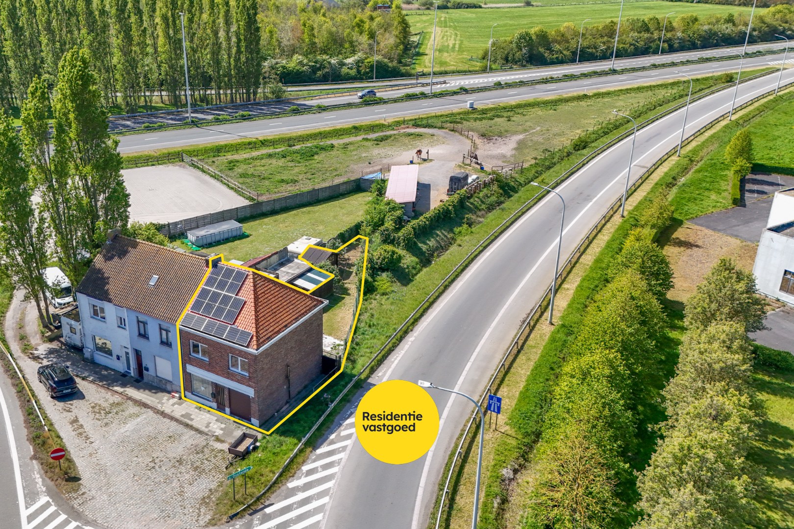 Instapklare ruime hoekwoning te Zandvoorde 