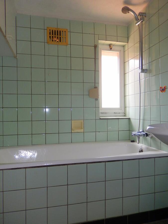 Ruime woning met zuidgerichte tuin 