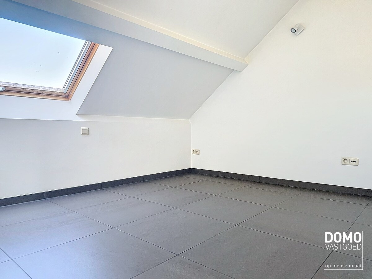 GUNSTIG GELEGEN OPBRENGSTEIGENDOM TE HASSELT 