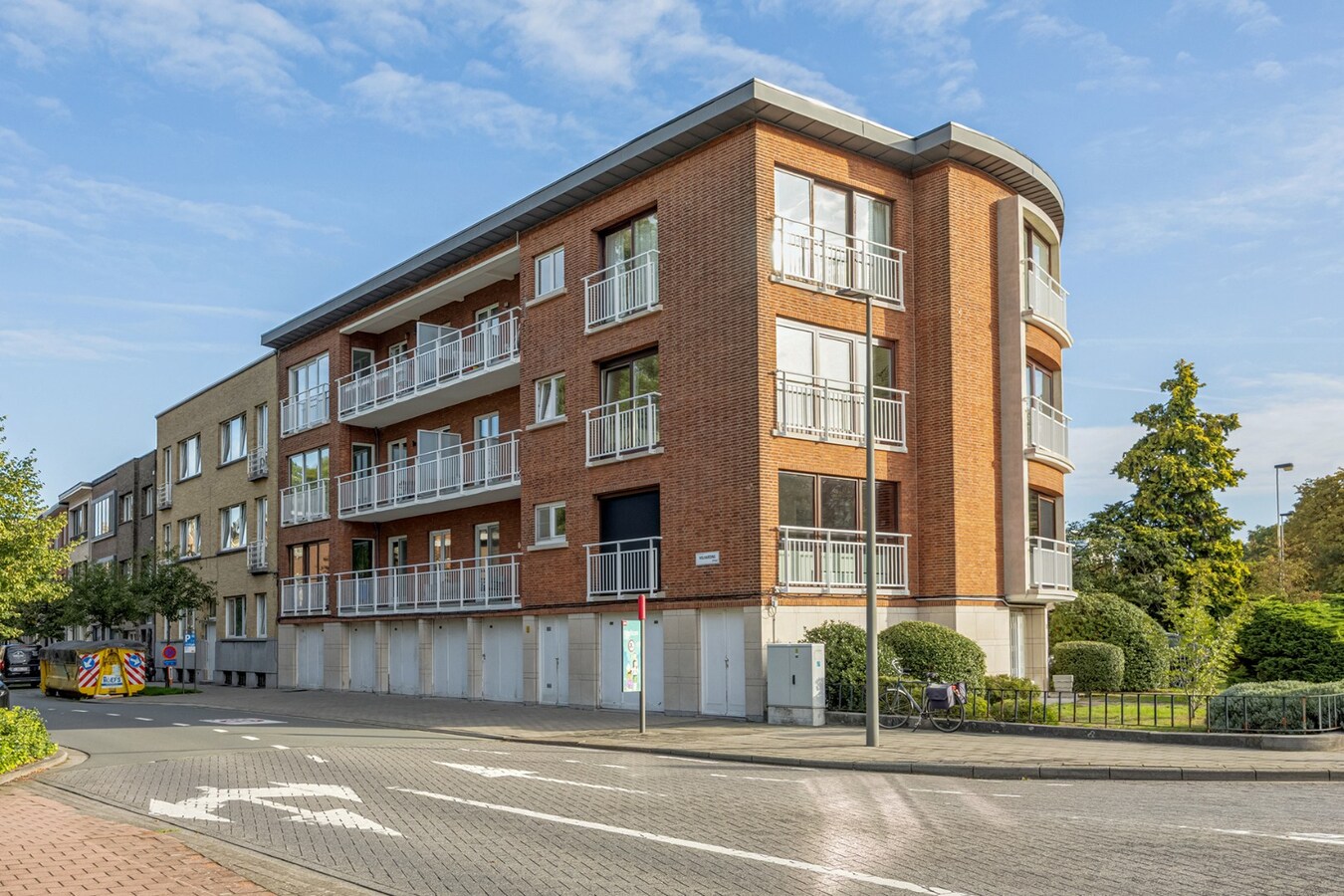 Gerenoveerd appt. met 3 slpk en 2 terrassen Tentoonstellingswijk! 