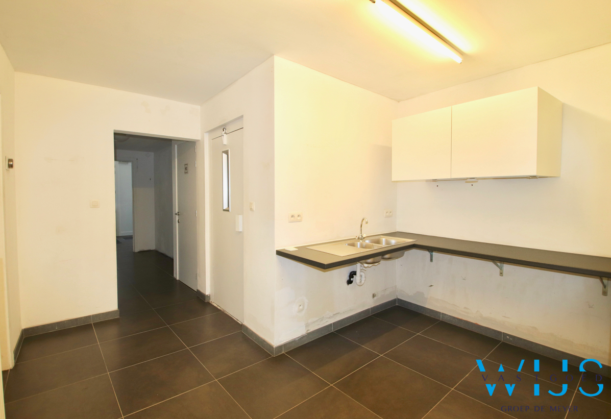 Zeer goed gelegen kantoorruimte te CENTRUM EVERGEM ! 