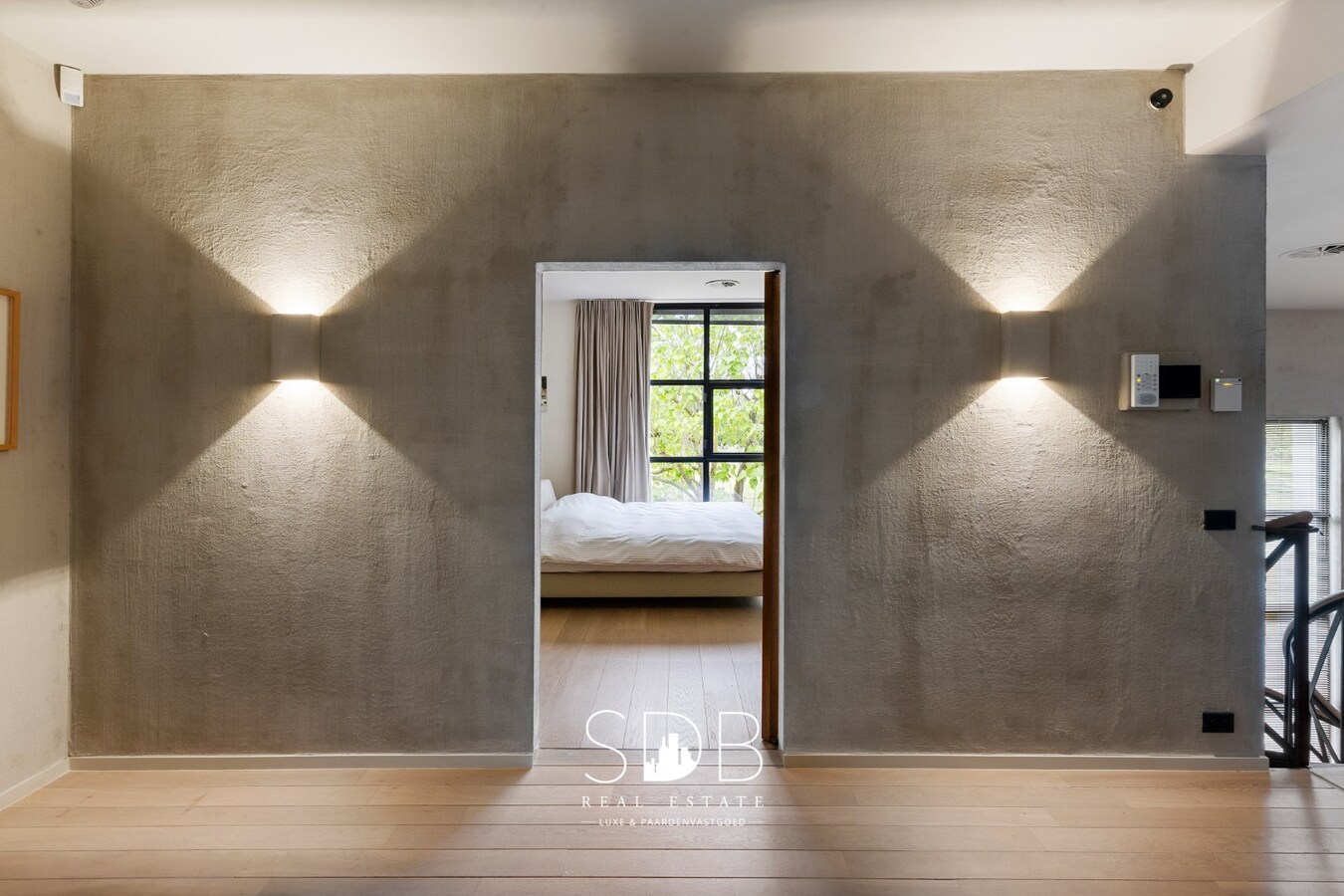 Prachtige villa met hippische accommodatie en graslanden +/-  23 ha 