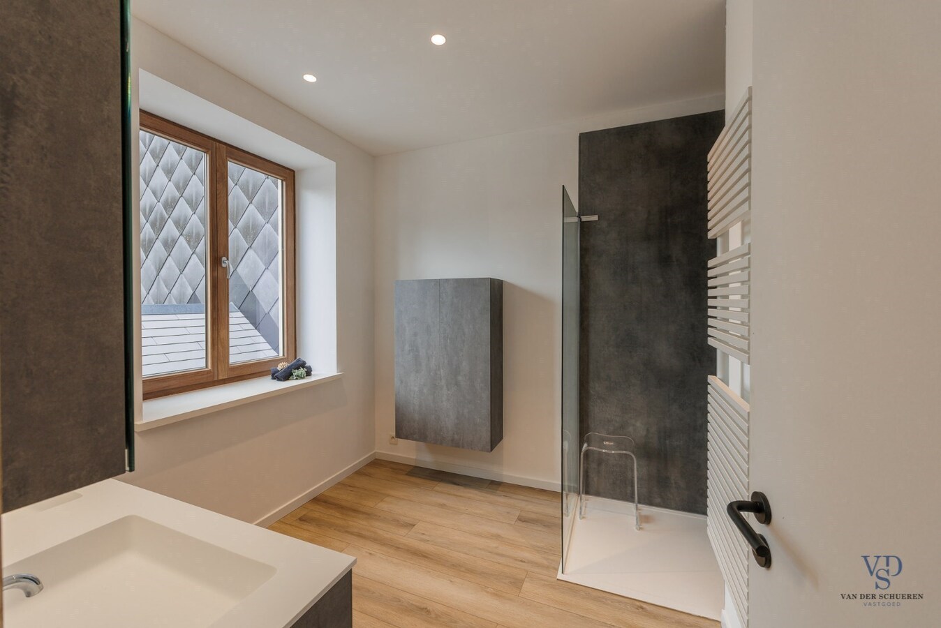 Gerenoveerde woning in Kluisbergen. 