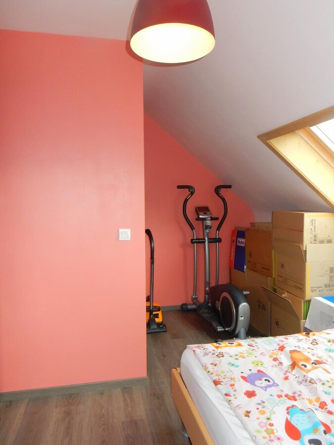 Te huur: ruime woning met 3 slaapkamers, tuin en garage 