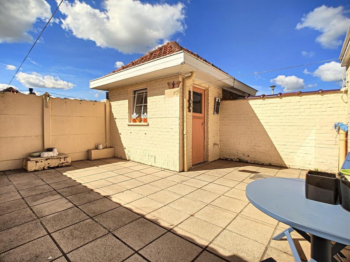 Te moderniseren woning op aangename ligging - Heist 